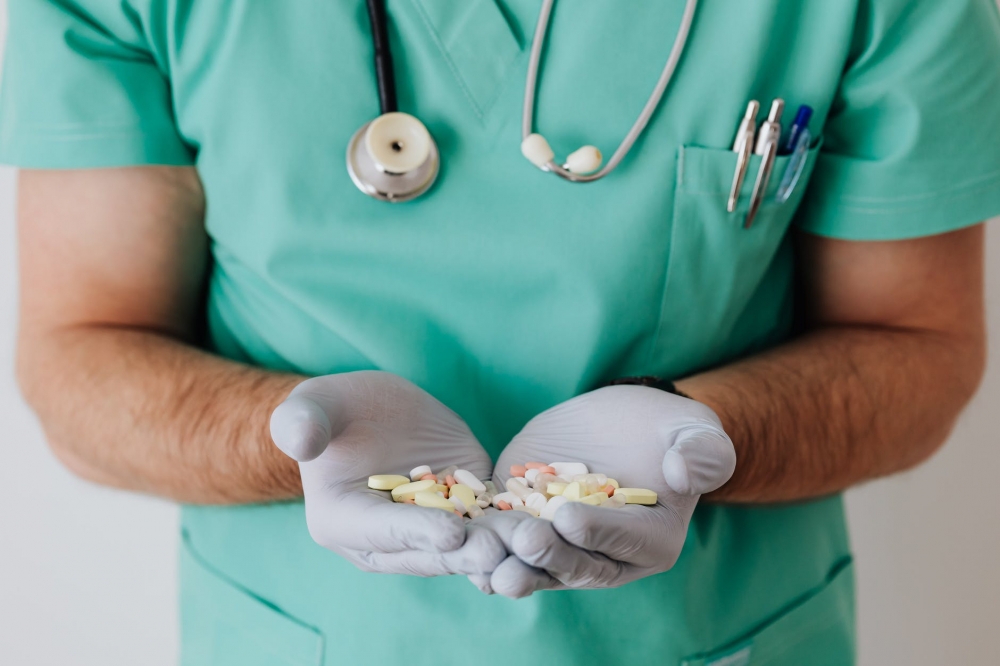 The life of a community pharmacist
