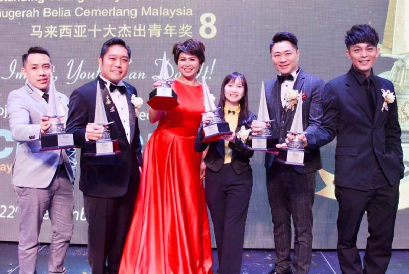 SEGi University’s Associate Professor won the Ten Outstanding Young ...